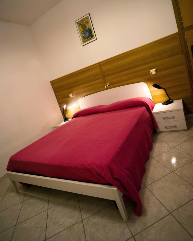 Albergo Magrini Della Genga Genga  Habitación foto