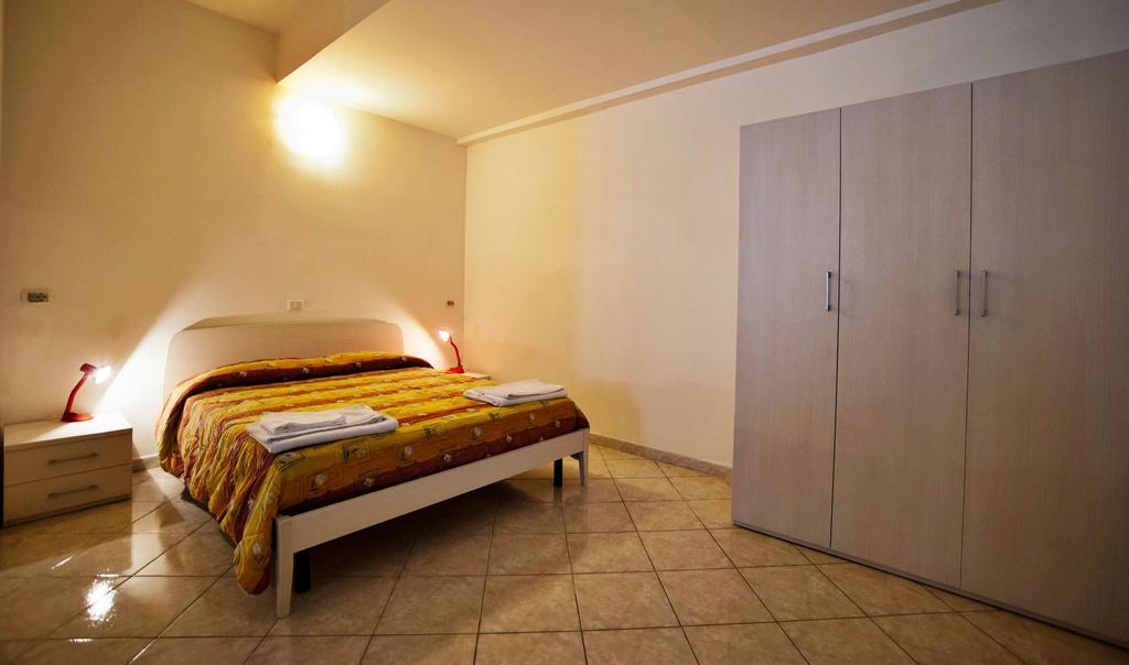 Albergo Magrini Della Genga Genga  Habitación foto